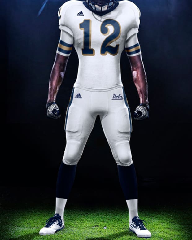 Notre Dame Unveils New 2012 Shamrock Series Uniforms (Photos ...