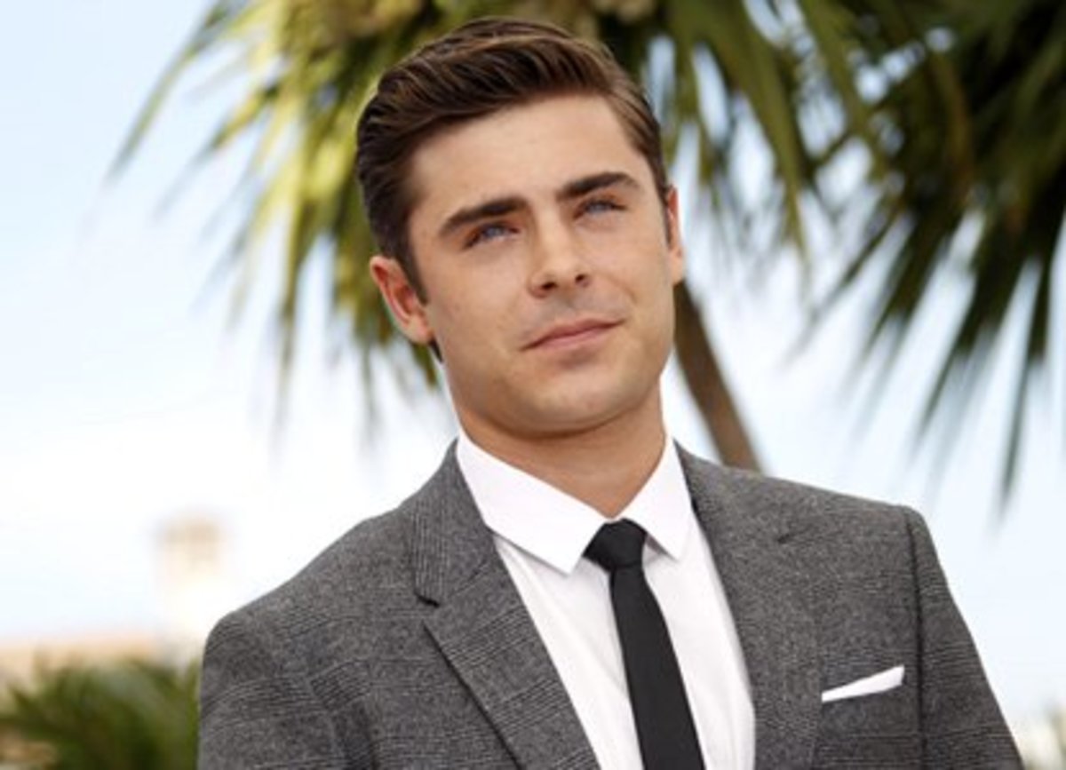 Зак янг. Зак Эфрон 2023. Зак гонзаген. Zac Efron young. Зак Эфрон усы.