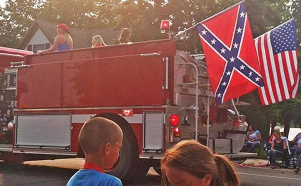 Firefighter Says He Flew Confederate Flag During Parade To 'Protest