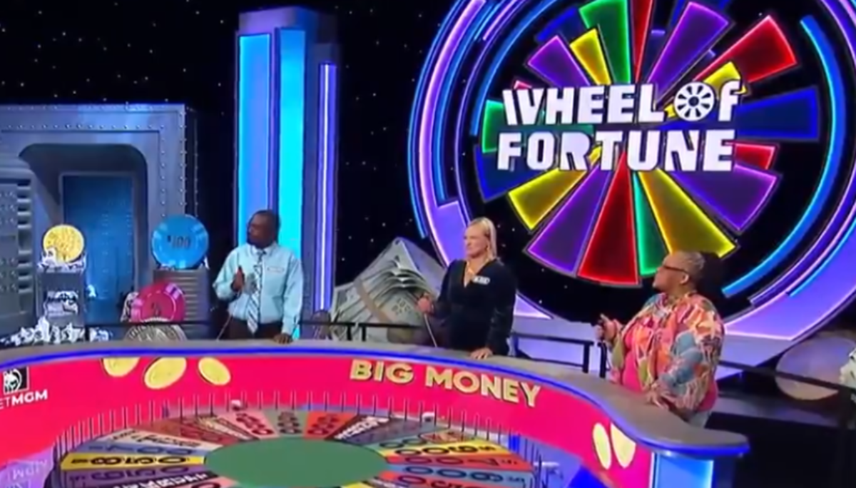 Wheel Of Fortune' Contestant Leaves Audience Stunned With NSFW Guess To ...