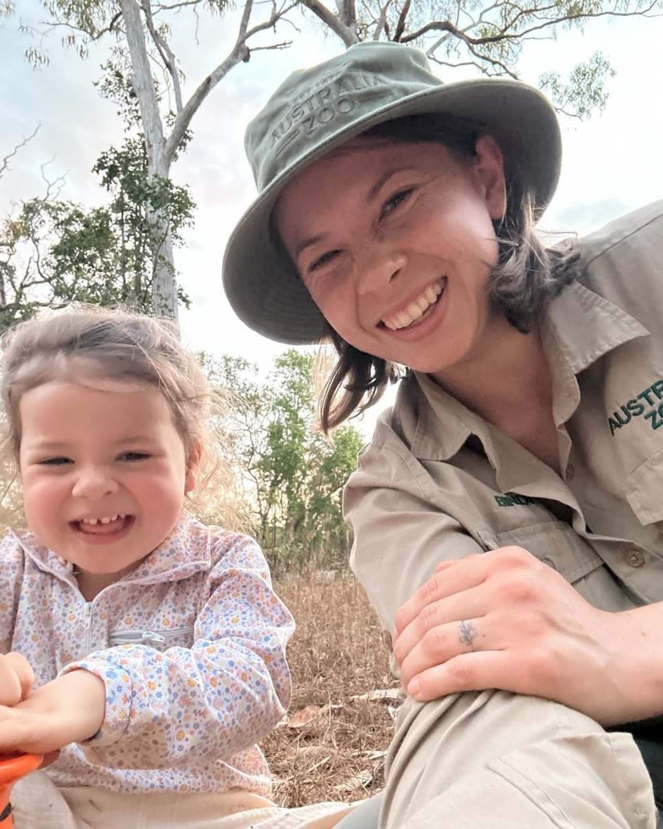 Bindi Irwin with her 3-year-old daughter, Photo Credit: bindisueirwin/Instagram