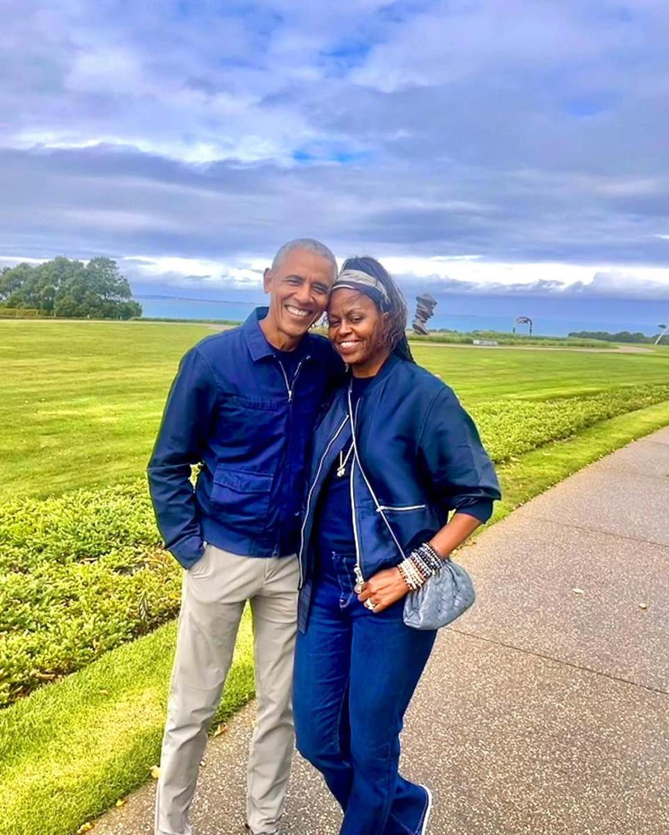 Barack Obama and Michelle Obama in an outdoor place, Photo Credit: barackobama/Instagram